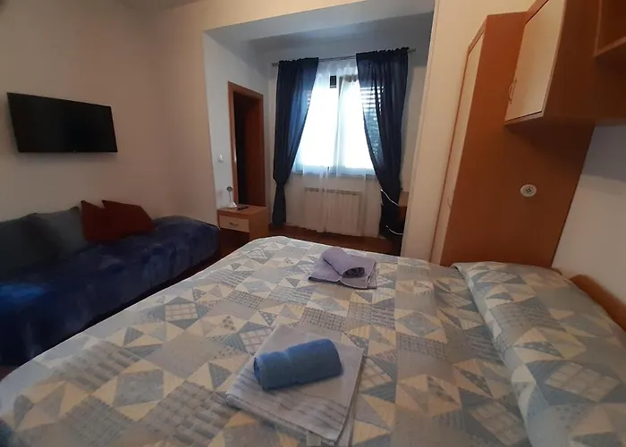 Karmen 676 * Novigrad Istria