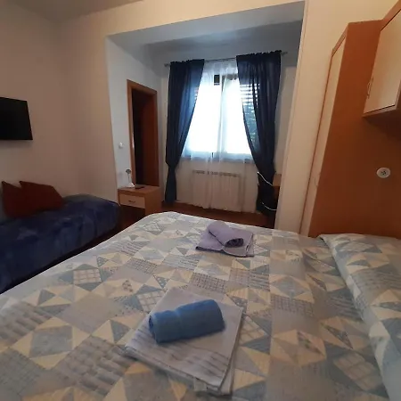 Karmen 676 * Novigrad Istria