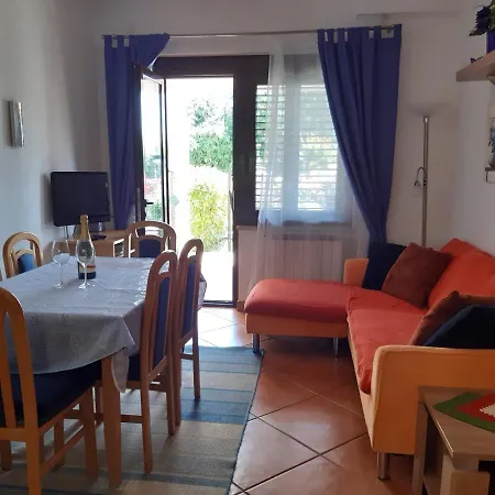 Karmen 676 公寓 Novigrad Istria