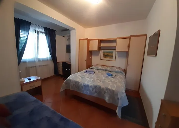 Apartamento Karmen 676 *